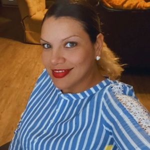 Meet your Posher, Elizabeth